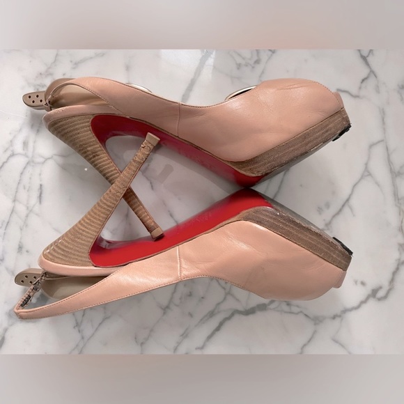 Christian Louboutin Peep Toe Nude Leather Slingback Platform Pumps Size 42 - Picture 2 of 10